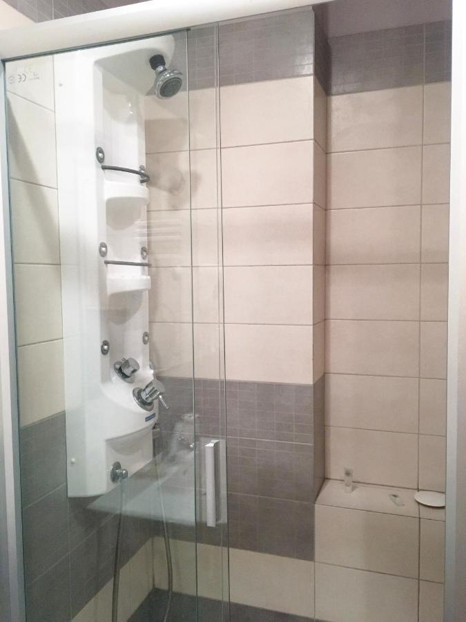 Room In Guest Room - Valensija - Large Suite Jurmala Exterior photo