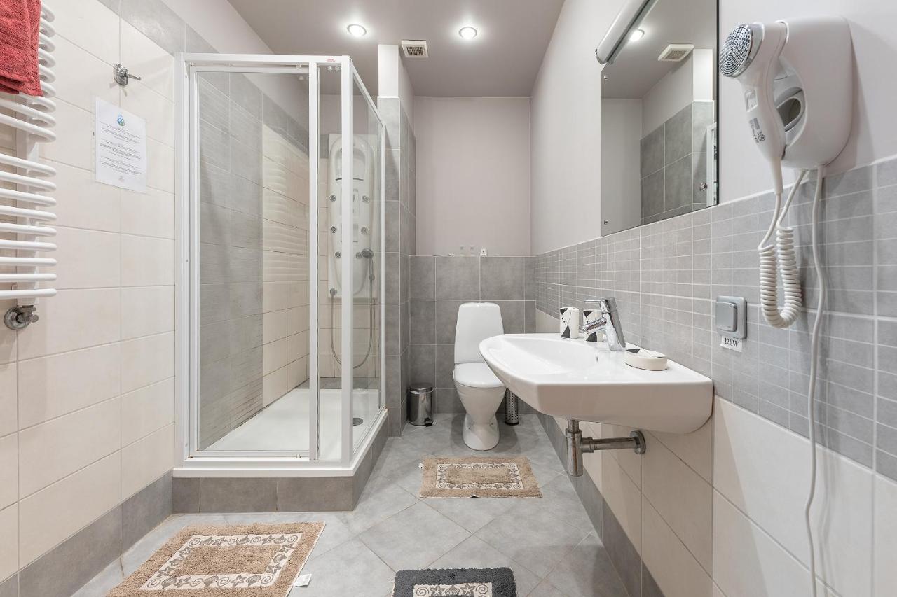 Room In Guest Room - Valensija - Large Suite Jurmala Exterior photo